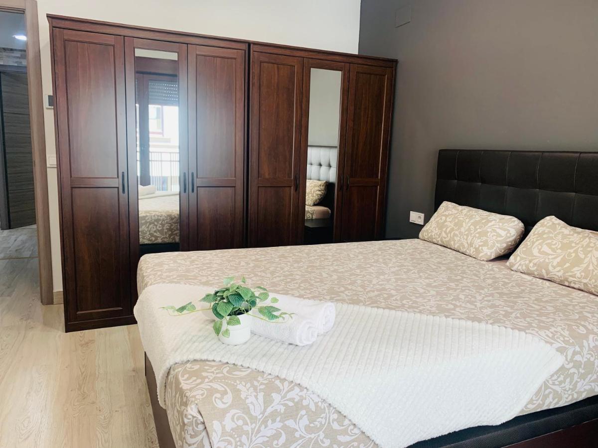 Apartamento Deluxe, 4 Habitaciones, Parking Madrid Exteriör bild